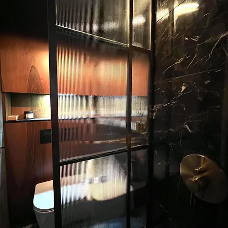 Aleje Jerozolimskie Apartment